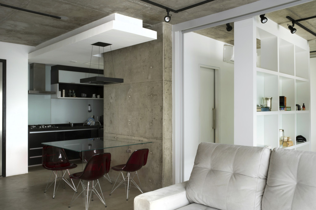 Imagem painel-divisória aberto, integrando os ambientes